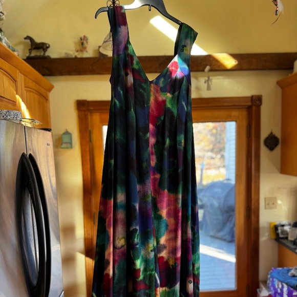 NWT Anthropologie Watercolor Printed, Size Large, A-Line Maxi Dress Back Cut-Out - Picture 4 of 16